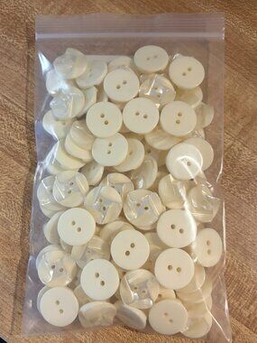 3/4" Antique White 2-hole Craft Buttons 100 pieces #33